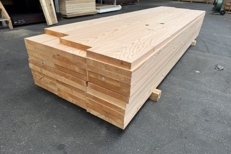 Brede Douglas planken geschaafd 40mm dik en 300 & 380mm breed