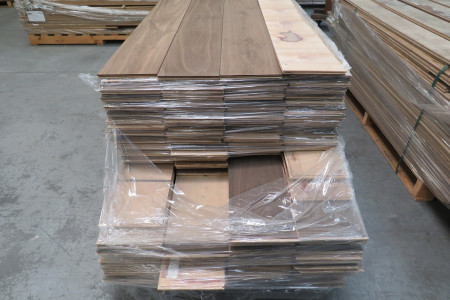 49m² Eikenhouten Duo vloer dubbel gerookt 15/4x220mm