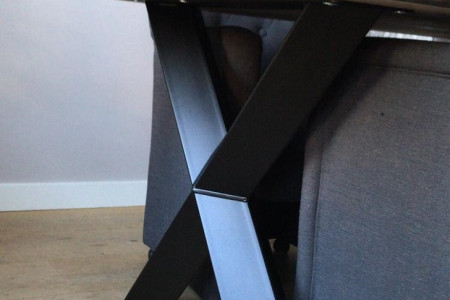 Tafel met een Eiken tafelblad