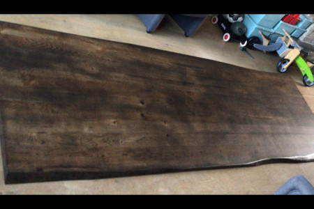 Tafel met een Eiken tafelblad